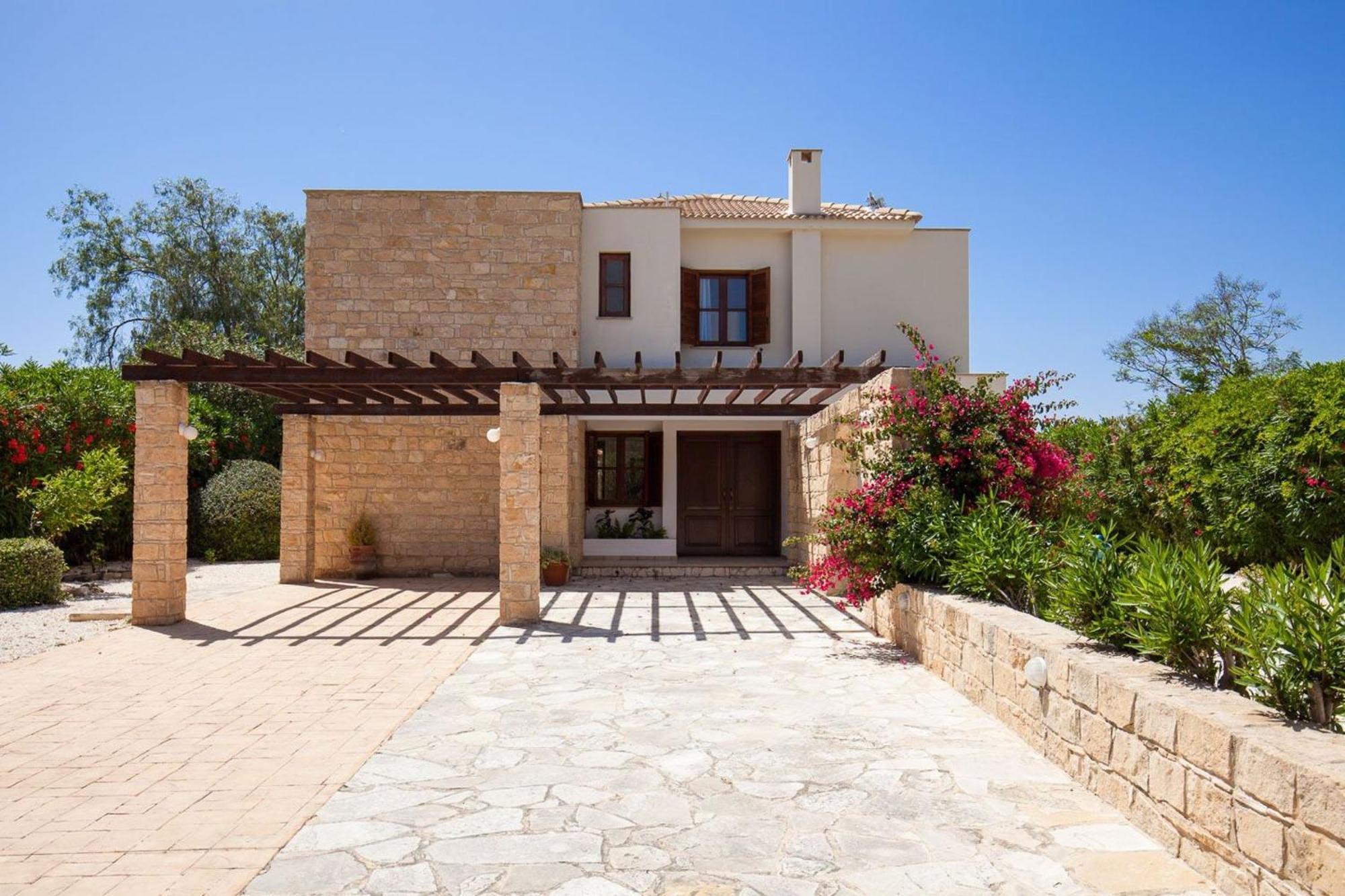 Villa Aphrodite Hills Superior Superior 0065 Air Conditioning 2 Bedrooms *